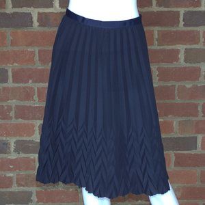 O by Organic - Anthropologie | Navy Pleated Skirt | Size 4 | Recycled Materials
